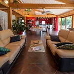 D'hotes Neptune Wood Bed & Breakfast 3*