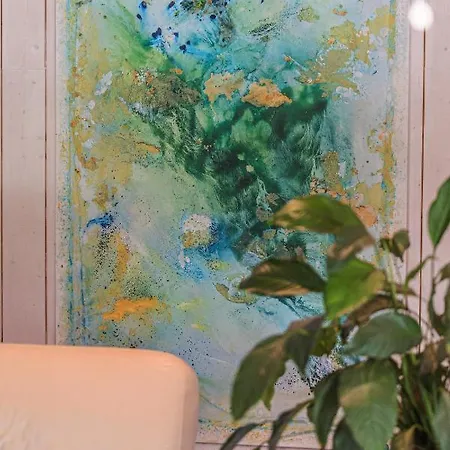 D'hotes Neptune Wood Bed and Breakfast 3*