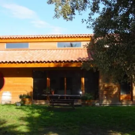 D'hotes Neptune Wood Bed and Breakfast 3*